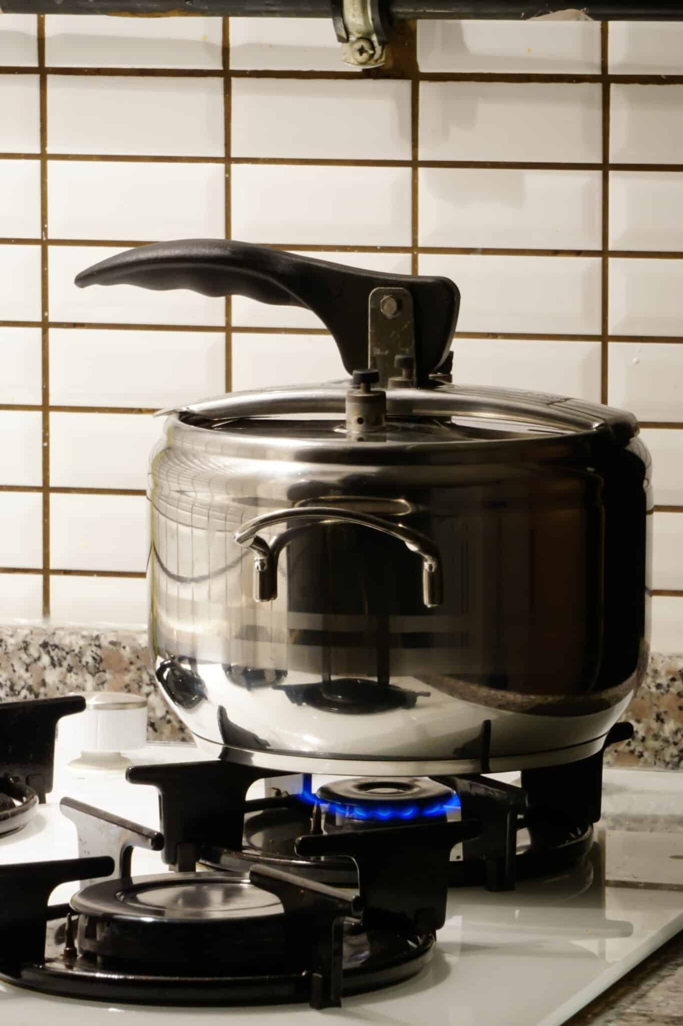 La cuisson des pommes de terre à la cocotte minute